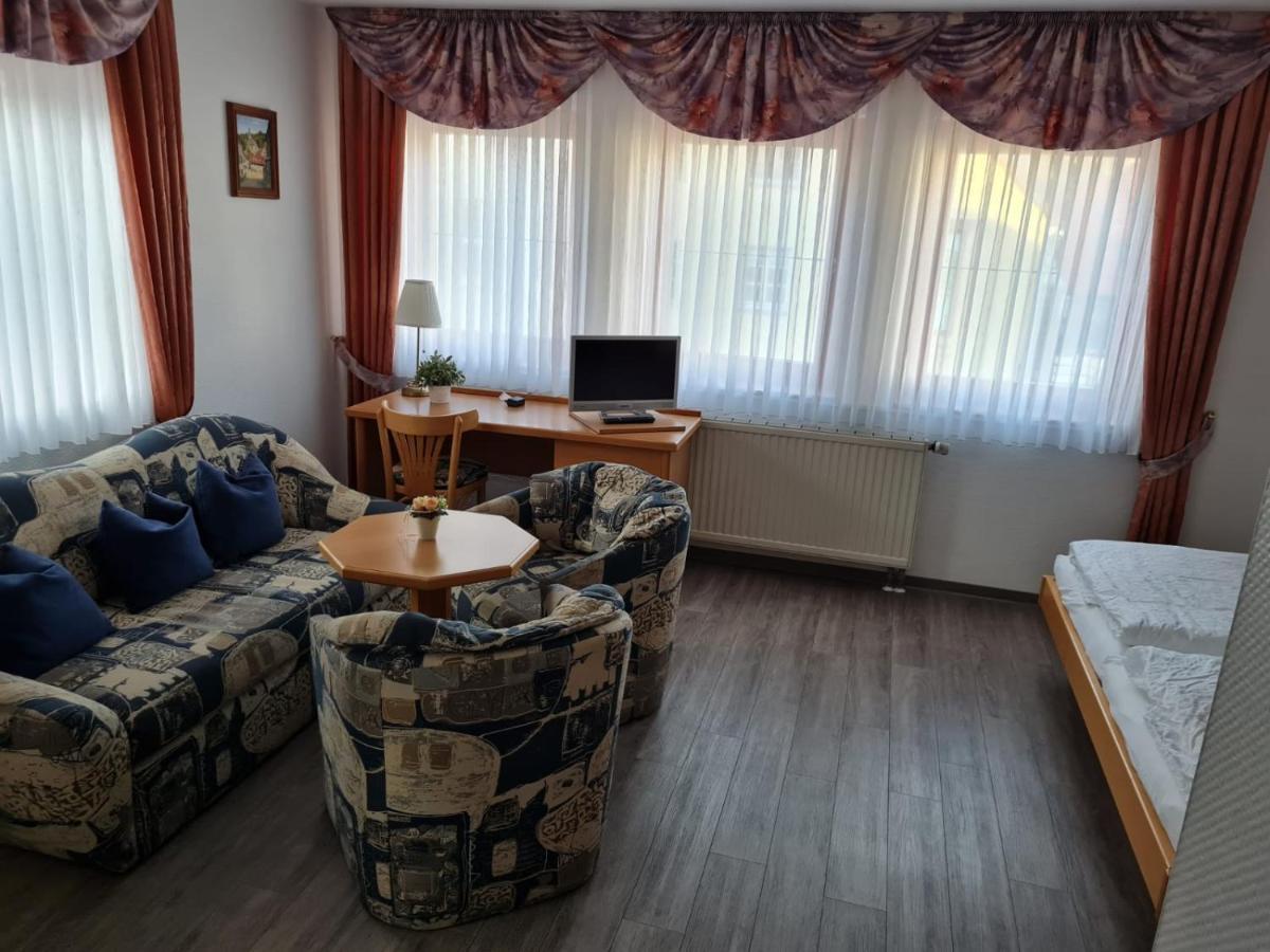 Pension Jung, Baeckerei-Konditorei & Cafe Ruhla Exteriér fotografie